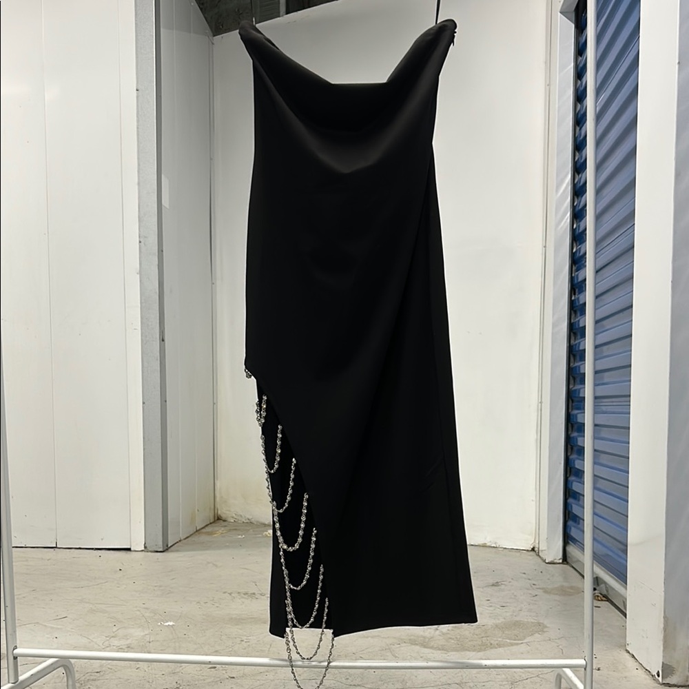 Elegant Black Dress with Chain Detail